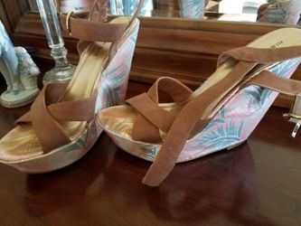 Madden Girl wedges, size 10