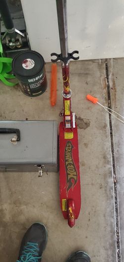 Hot Wheels Scooter