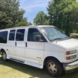 2002 GMC Savana