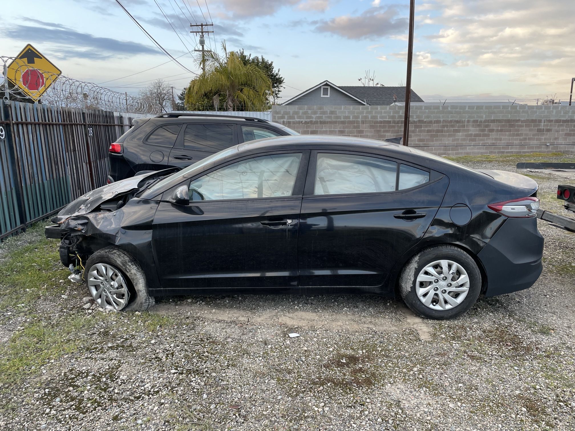 2017 Hyundai Elantra For ** Parts Only**