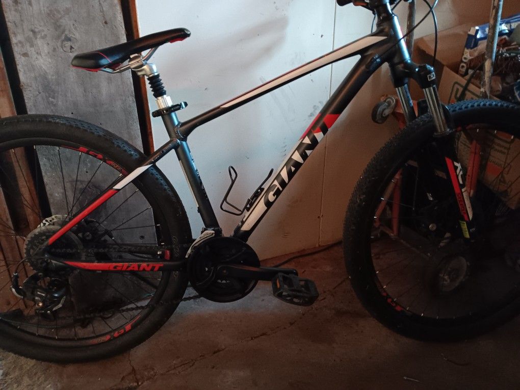 Mountain Bike GIANT ATX