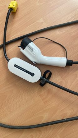 Portable EV Charger with Control Unit
