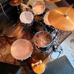 Six Piece Yamaha Drum Set