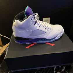Jordan Retro 5 Grape 2025 Release Size 11