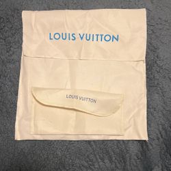 LOUIS VUITTON Wallet And Sunglasses Dustbags (Sm/XS)