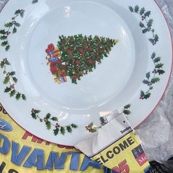 Christmas dishes - Table Setting