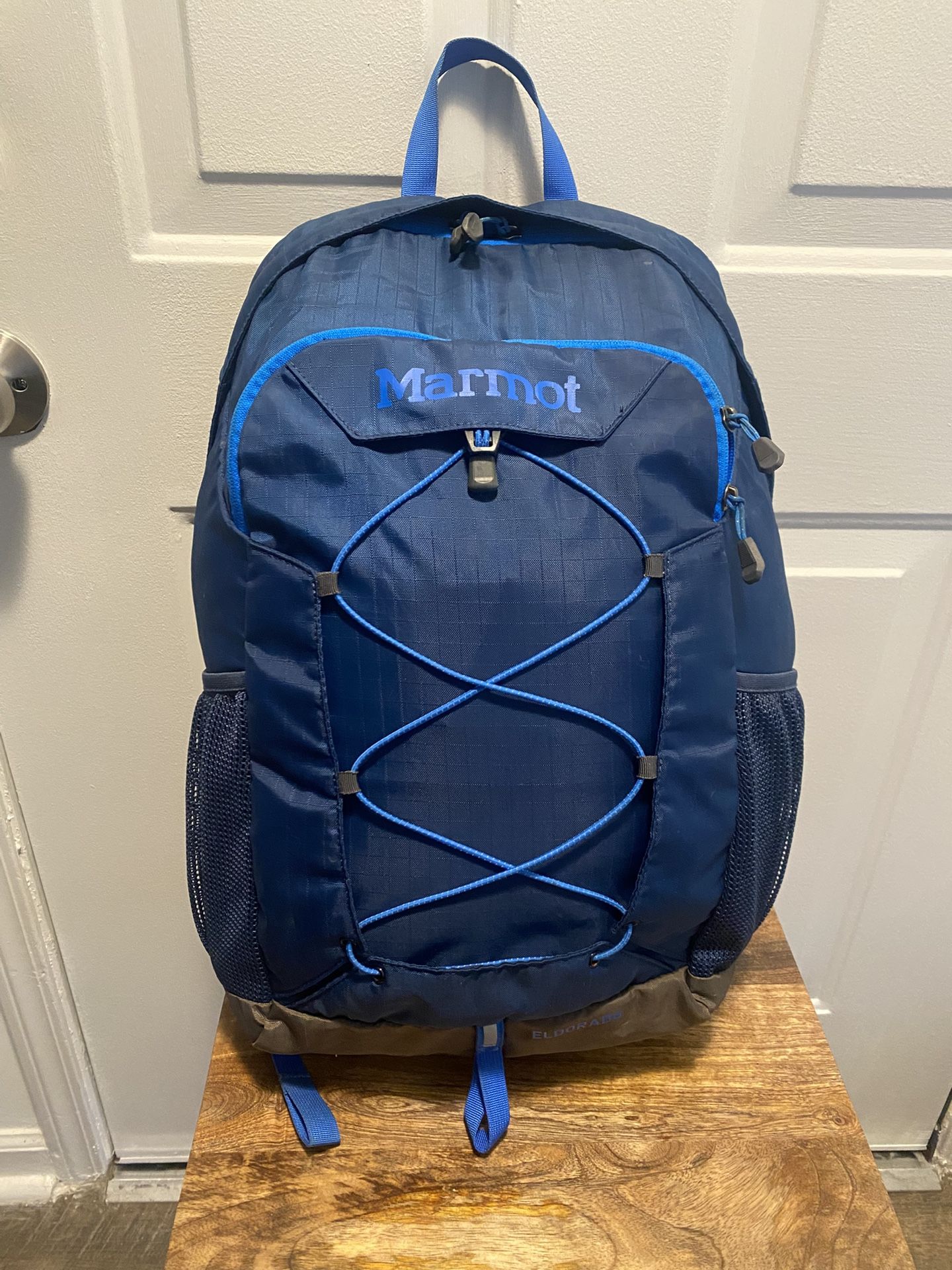 Marmot Eldorado 29 L backpack. Perfect for for camping and hiking In great condition. Barely used