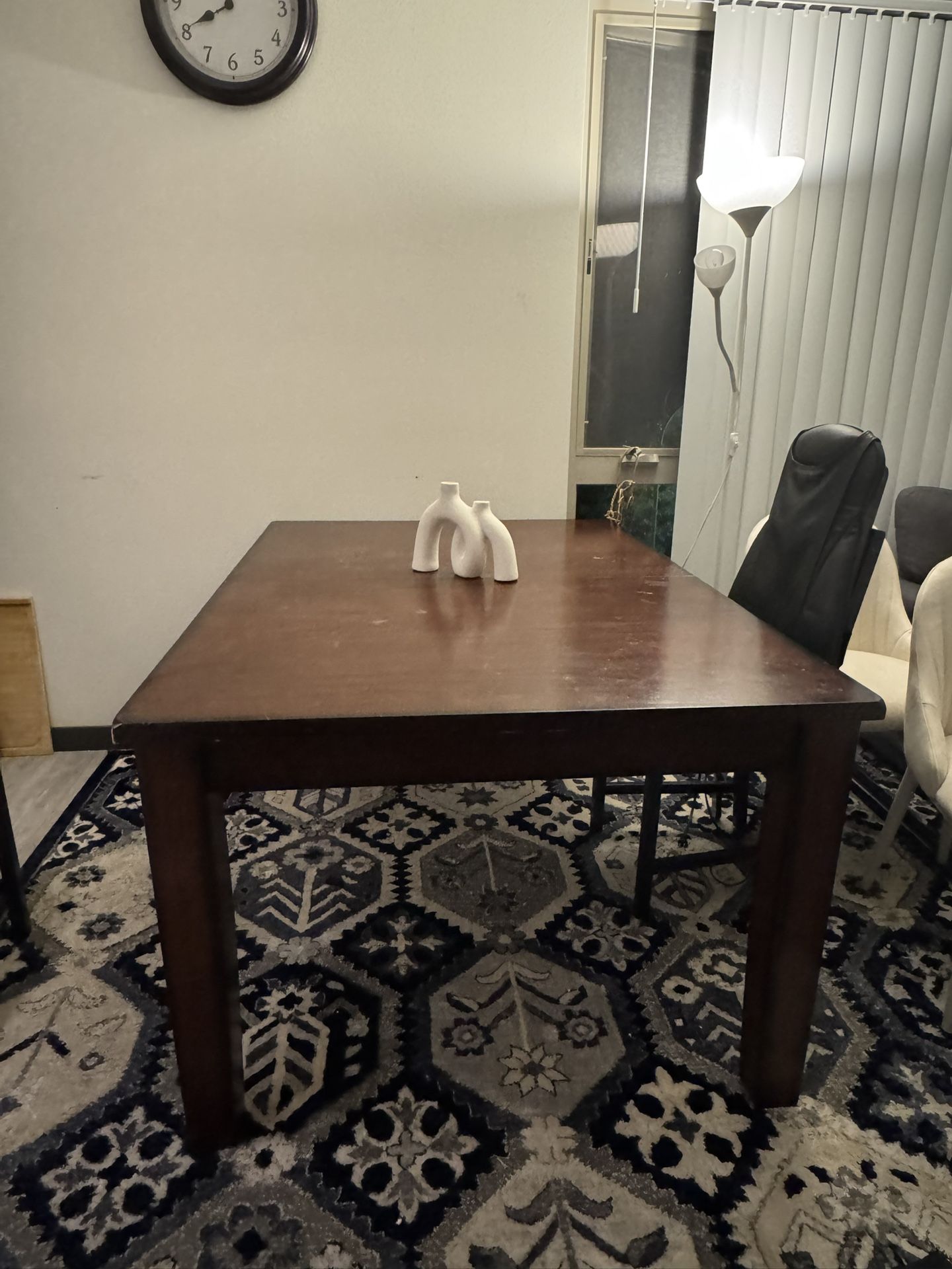 Dining Table (extendable) 
