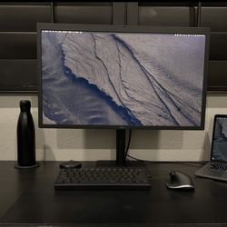 27" 5K UHD UltraFine™ IPS Monitor with macOS Compatibility
