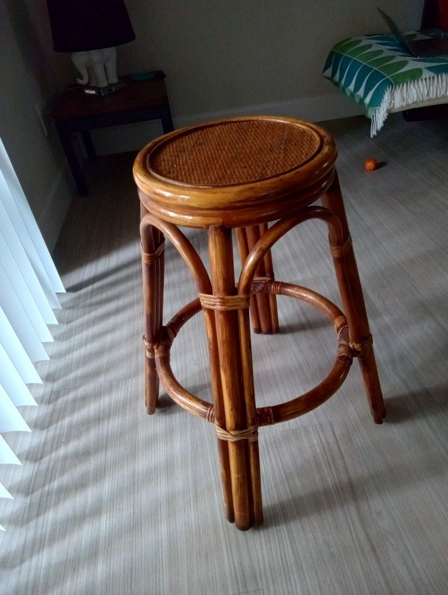 Rattan Stool / Plantstand