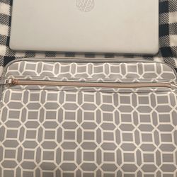 HP Laptop $380 Includes Charger & Laptop Case