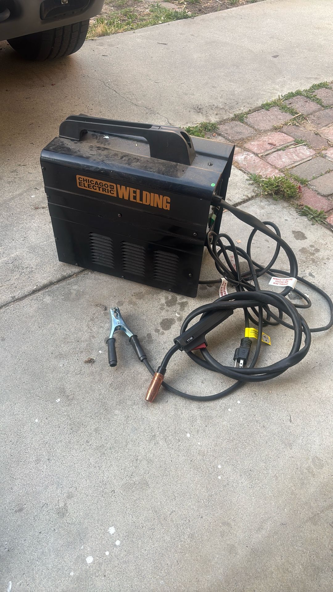 Chicago Electric MIG Wire Feed Welder