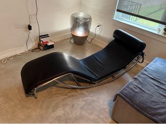 Leather chaise lounge chair
