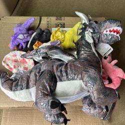 Stuffed Dragon Toy With Baby Dragons And Eggs