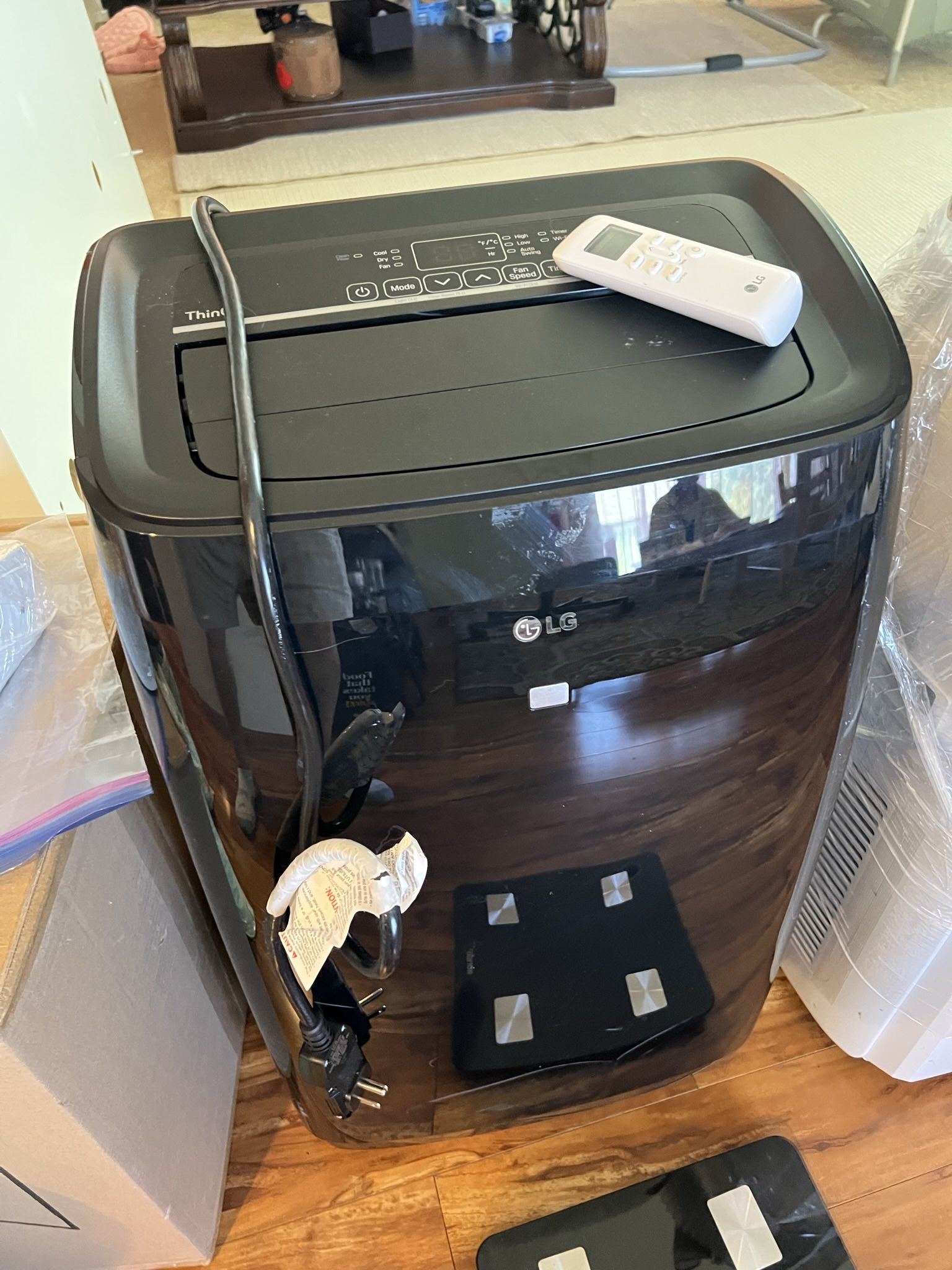 LG 10000-BTU WiFi Air Conditioner