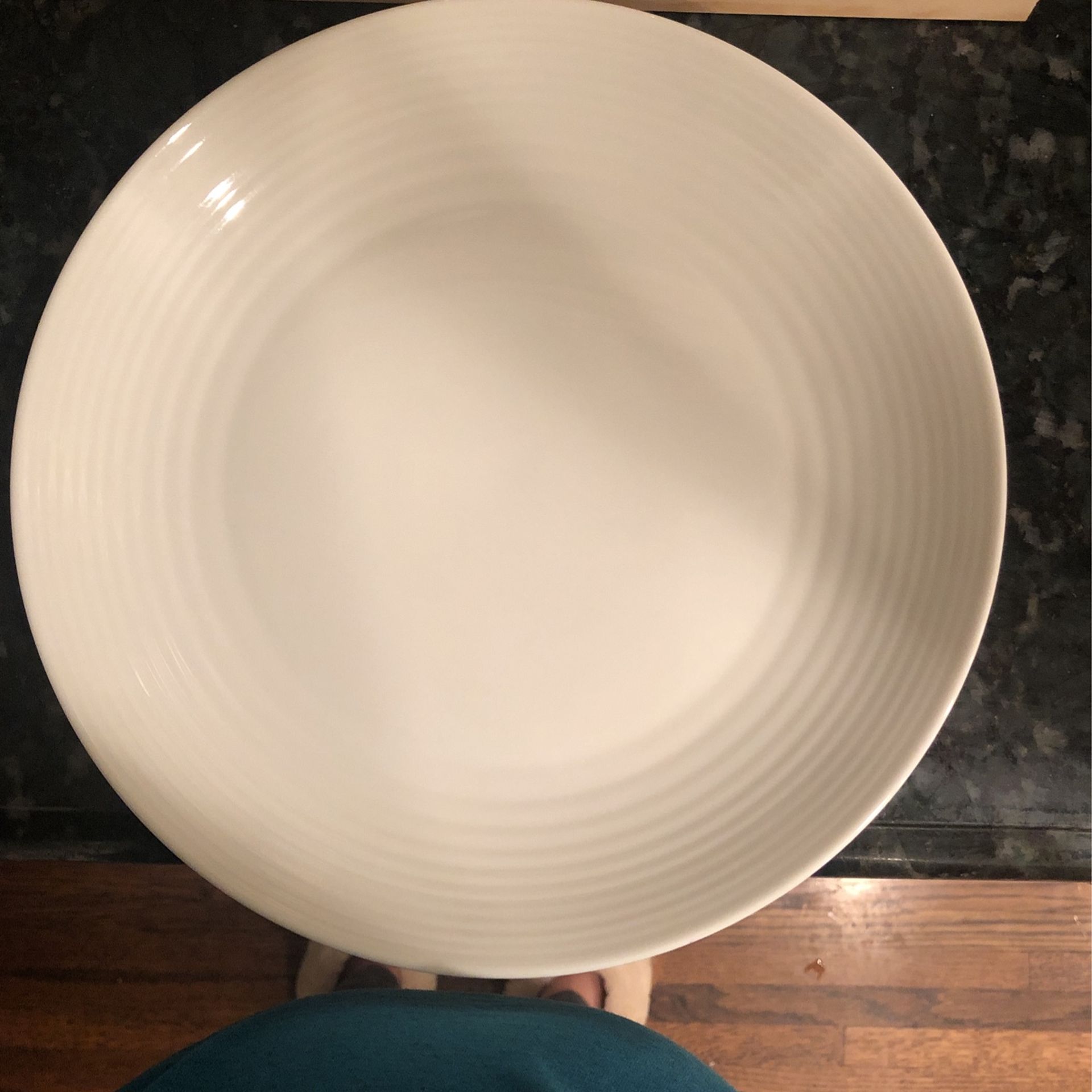 Free dinner Plates and Glasses