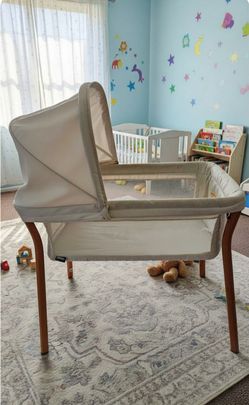 Portable Baby Bassinet & Travel Crib - Chicco LullaGo