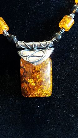 AMBER, SMOKEY QUARTZ NECKLACE