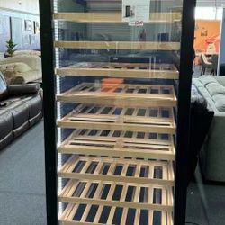 Wine cabinet，$1200