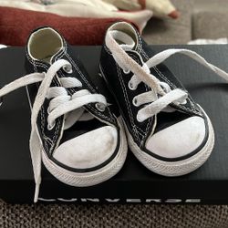 baby converse size 4