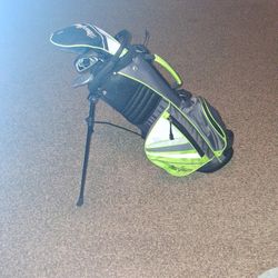 3-5 Yr old RH Macgregor golf Set