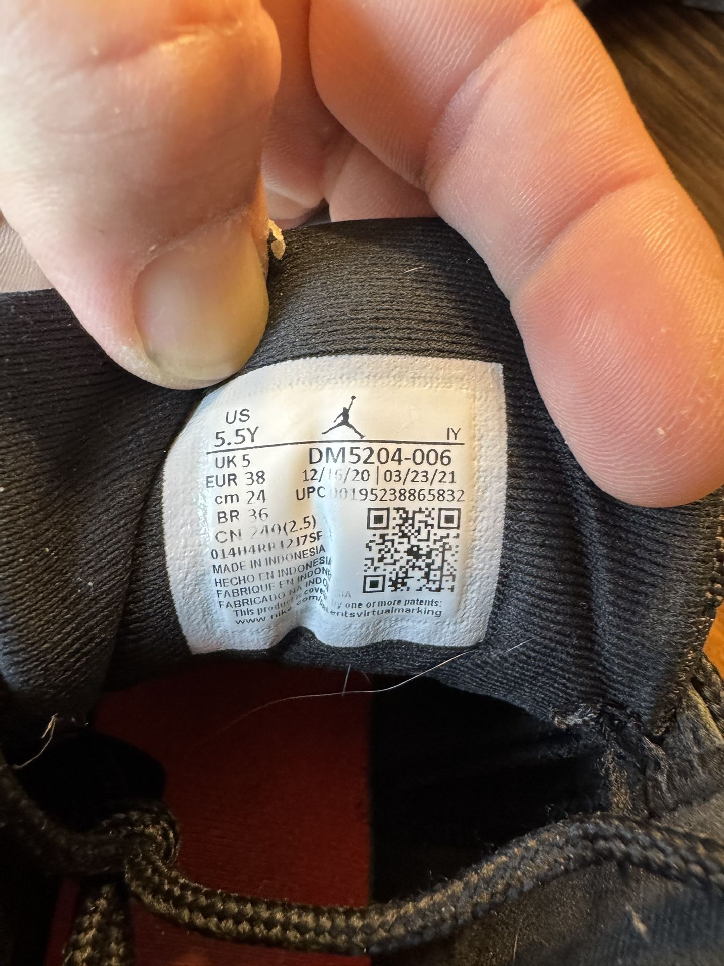 Jordan 12 Utility GS 5.5y