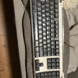 Apple Keyboard