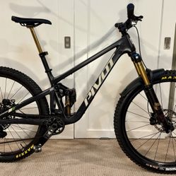 2025 Pivot Carbon Switchblade 29” ProXO EagleTrans (Custom)  PRICE REDUCTION!!