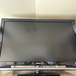 Sony Bravia TV - Excellent Condition