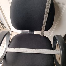 Black Office Chair / Computer Chair