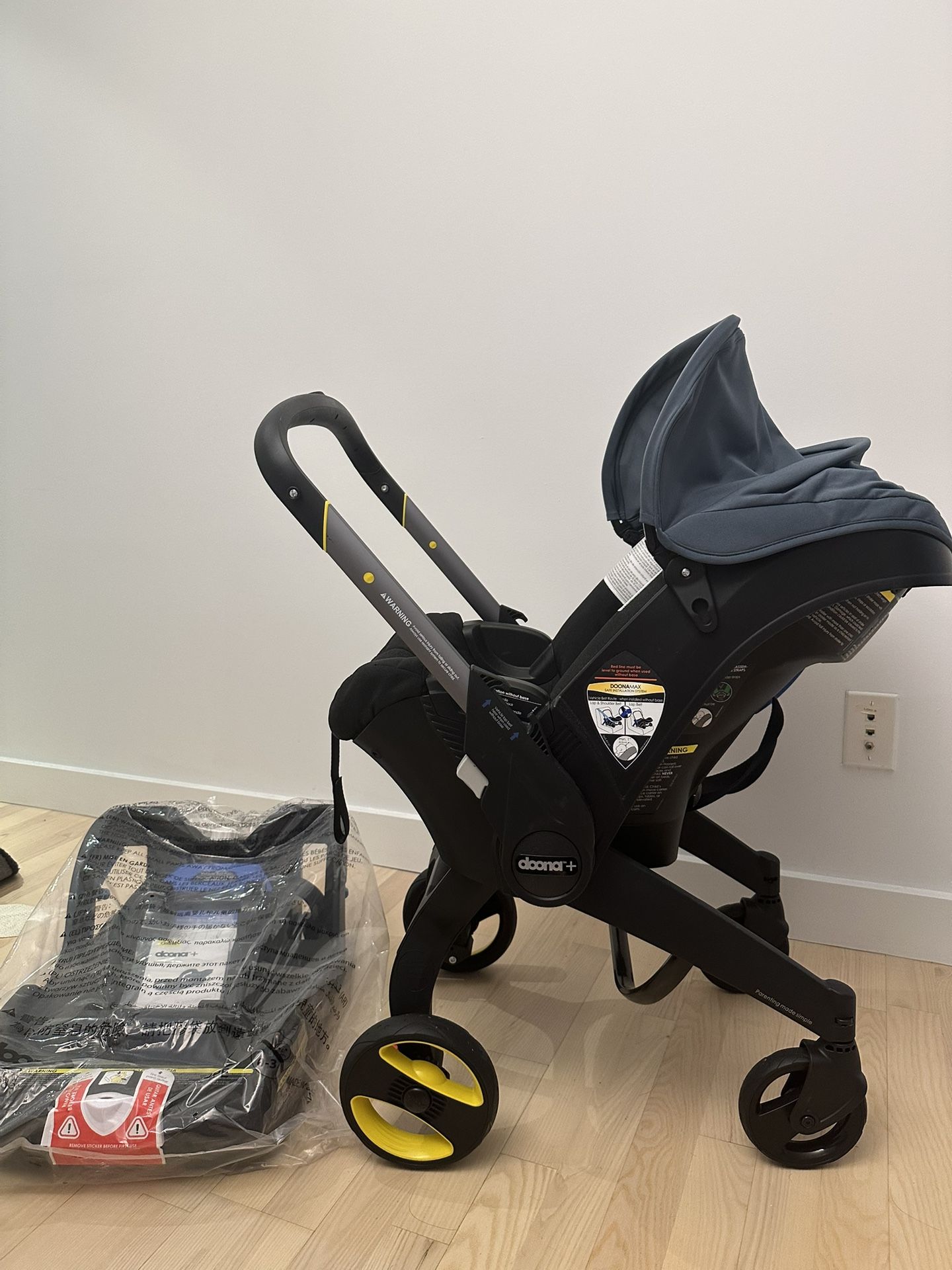 Doona Stroller/car seat with accessories Ocean Blue