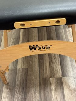 Massage Bed With Linens 
