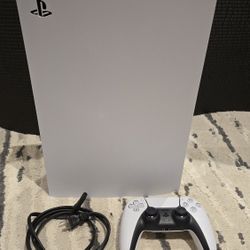 PS5 w/ Controller