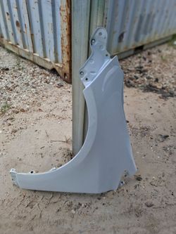 Fender  side driver toyota corolla le  fit  2020-2026