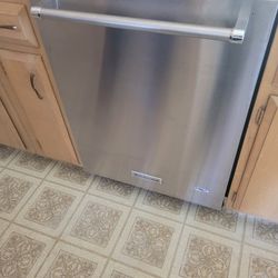 KITCHEN AID DISHWASHER