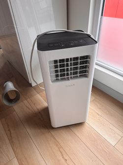 Portable AC unit in great condition