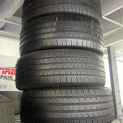 245/45R19 Marca Michelin Usadas En Muy Buenas Condiciones De Vida 