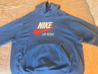 MENS NIKE HOODIES. SIZE LARGE.