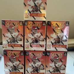Factory Sealed 11 Pack Blaster Box 2021 Score NFL Football Cards (7)
