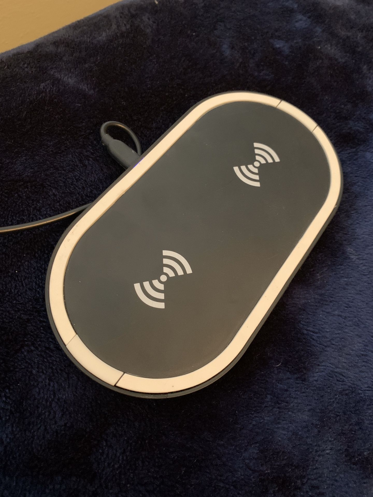 Wireless charging pad