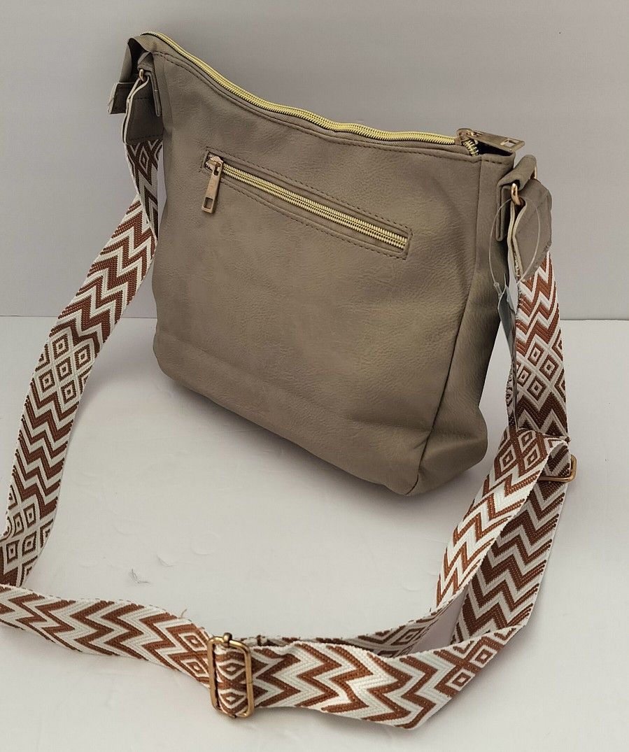 Quality leather cross body bag/ brand new 👍/ women /;see description 👍