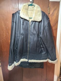 Sherlyn Lether Jacket Medium Size