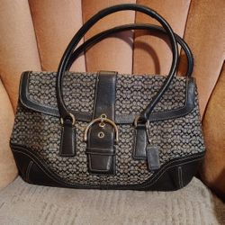 COACH PURSE - BLACK