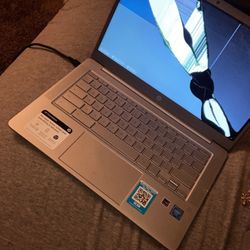 HP CHROMEBOOK TOUCHSCREEN LABTAP  (READ DESCRIPTION )