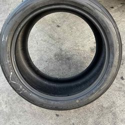 One tire of TOYO PROXES R888 R GG 345/30/19 ( 105 Y ) with Tread life