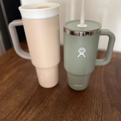Hydroflask 32oz Tumbler And Owala 40oz Tumbler - New Factory Discount ( See Description)