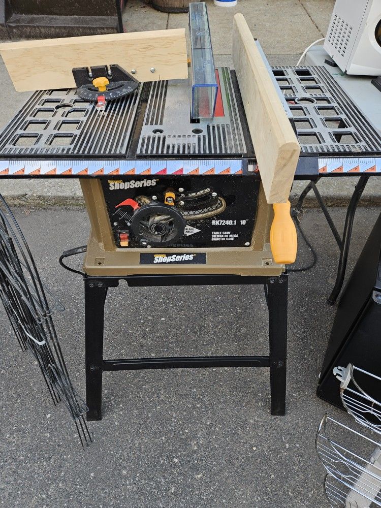 Rockwell Table Saw Great Condition