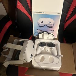 Meta Quest 3S VR Headset 128GB – Complete Box, Excellent Condition