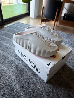 Nike mind 001