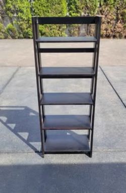 5-Tier Wooden Ladder Bookshelf